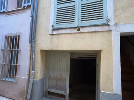 vence centre - cave - local a usage de stockage - 35m2 - acces voiture ou utilitaire