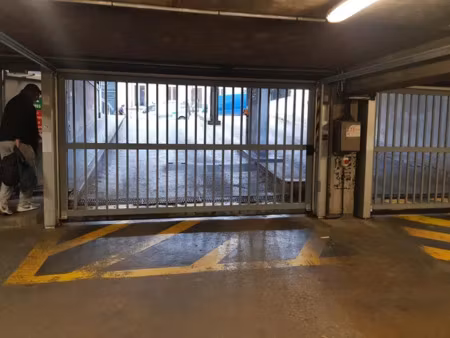 vente parking 12 m² à paris 9ème (75009)  35 000 €