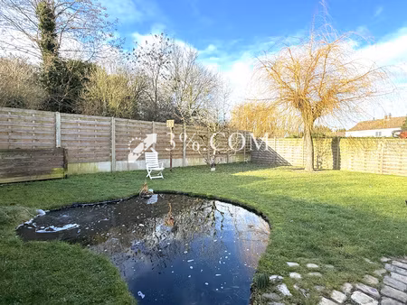 maison semi-mitoyenne de 110 m² avec 4 ch + garage + jardin