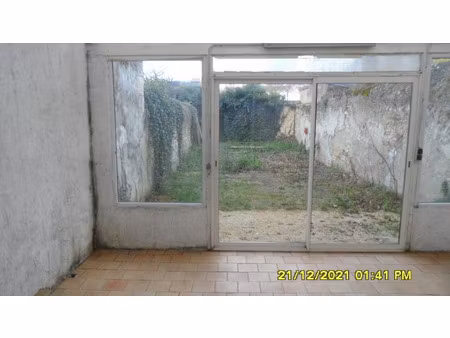 location appartement 2 pièces 48 m² à poitiers (86000)  535 €