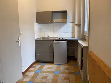 location appartement 2 pièces 23.42 m² à nantes (44000)  427 €