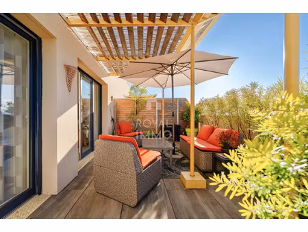 appartement d'exception t3 64 61 m2 dernier étage exposi