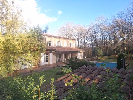 vigoulet-auzil-villa de caractère de type 6 de 215 m2