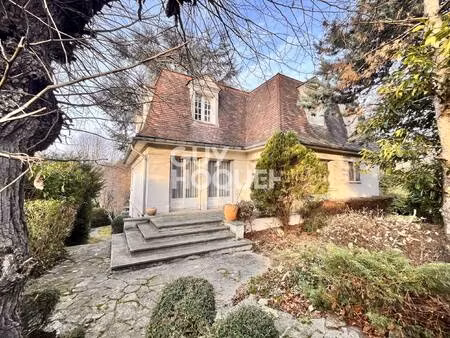 maison à vendre de 7 pièces de 160 00 m²