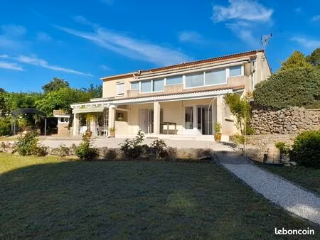 maison entièrement rénovée