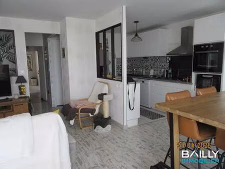 location appartement 4 pièces à la roche-sur-yon (85000) : à louer 4 pièces / 79m² la roch