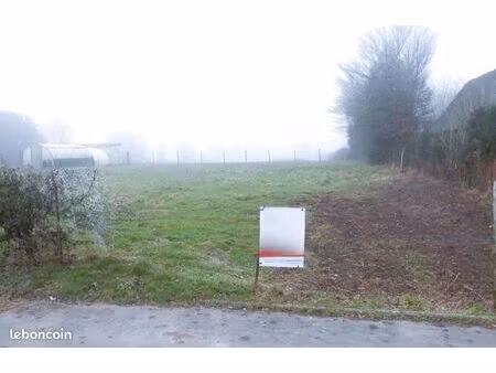 terrain 1 000 m² romescamps