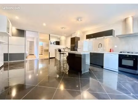 t3 meublé cité du vin