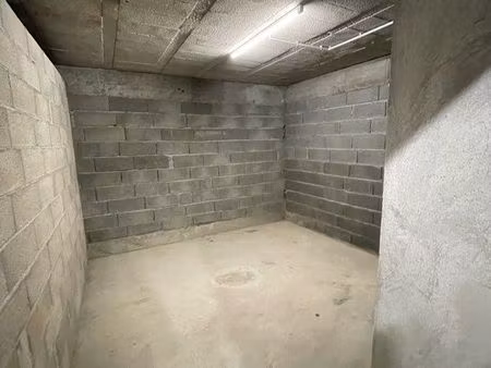 grand box / garage avec verisure inclus