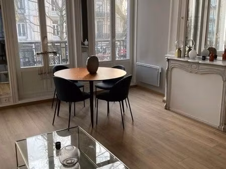 superbe t2 meublé au pied de la citadelle