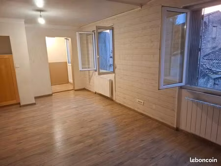 appartement 56 m2 + terrasse extèreur