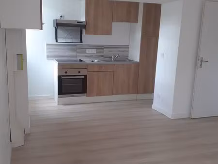 appartement avec une chambre