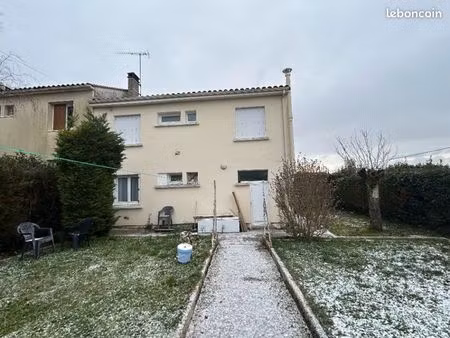 maison à louer soyaux