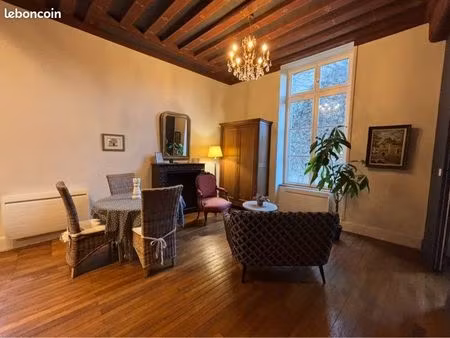 bel appartement quartier cathédrale