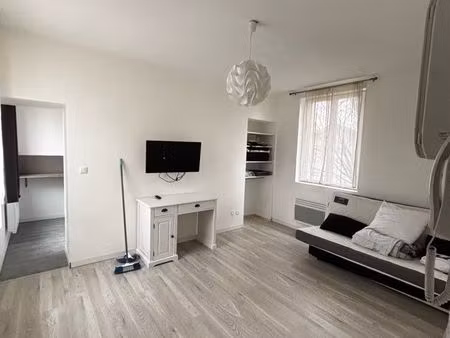 charmant appartement f1 à louer – compiegne
