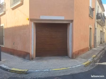 garage pour moto à louer