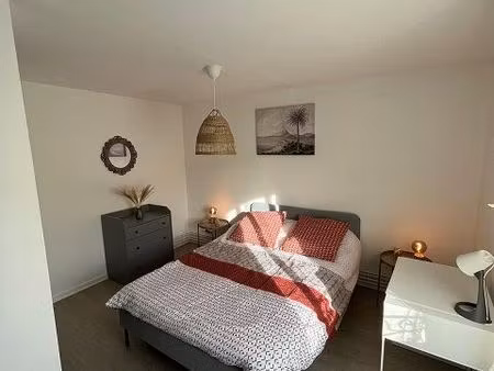 lour appaetement t2 centre ville delle