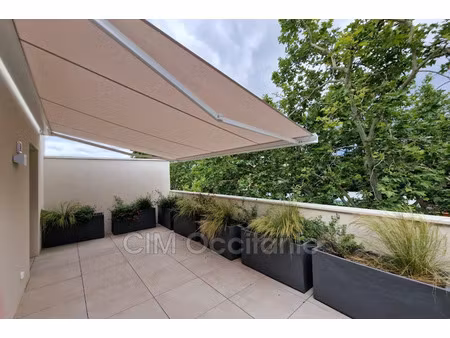 location appartement 3 pièces 65.5 m² à nimes (30000)  801 €