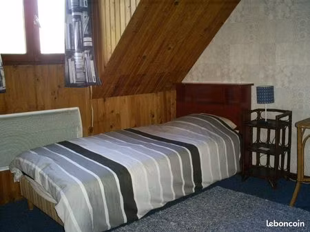 chambre 1 pièce 11 m²