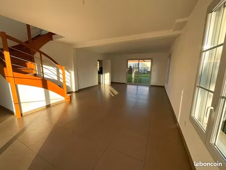 maison 6 pièces 146 m²