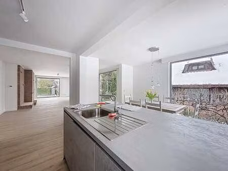 à louer : spacieuse maison individuelle dans la rue thaelen