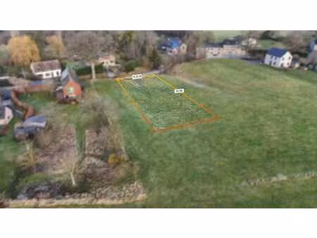 terrain  700 m²  aux houx  calme et campagnard