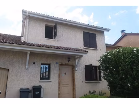 location maison 5 pièces 114 m² à corbas (69960)  1 415 €