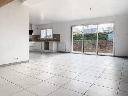 location maison à guiclan (29410) : à louer / 89m² guiclan