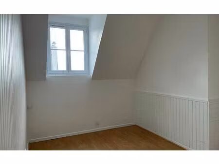 location appartement  31.4 m² t-2 à paris 17  1 114 €
