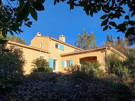 maison individuelle 157 m2 avec piscine  grand terrain et annexes sur les hauteurs des gor