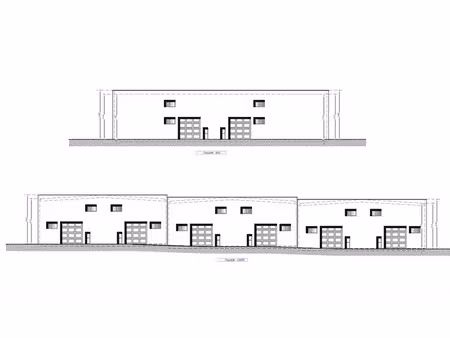 montauroux 83440 local à usage d'entrepôt ou d'activités à v