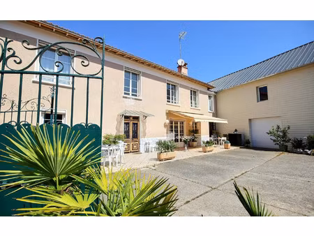 maison artigueloutan m² t-5 à vendre  378 500 €