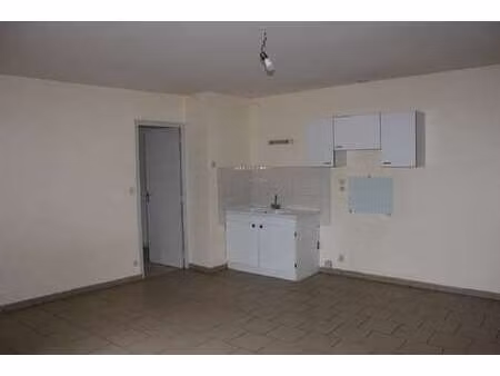 location appartement 2 pièces à aubigné-racan (72800) : à louer 2 pièces / 50m² aubigné-ra