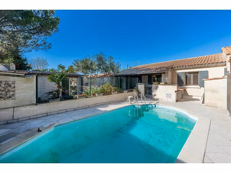 maison à vendre à carpentras - 5 pièces avec piscine