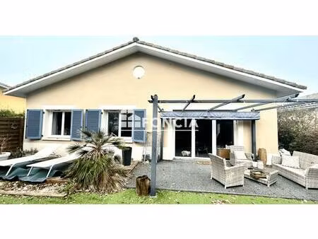 maison de plain pied t5 106m2 avec garage et jardin de 460m2 proche college