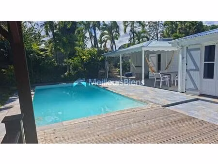 a vendre jolie villa t4 mezzanine sur 800 m² de terrain dans secteur residentiel de prise 