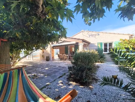 pignans - en exclusivite - villa 6 pièces d'env 130 m² de plain-pied avec piscine et garag