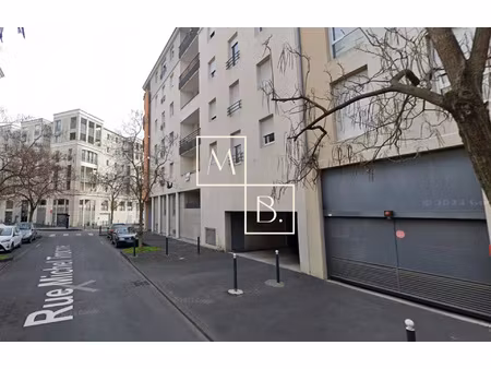 location garage sous-sol antigone/port marianne