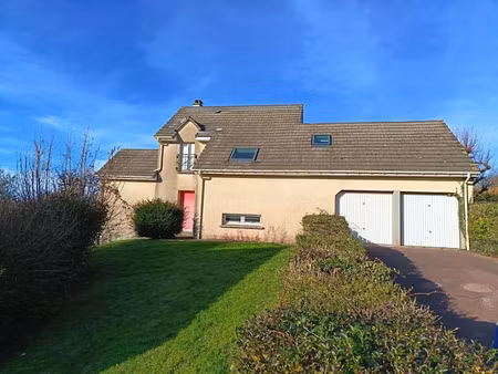 location maison 7 pièces 141 m² à eu (76260)  1 230 €