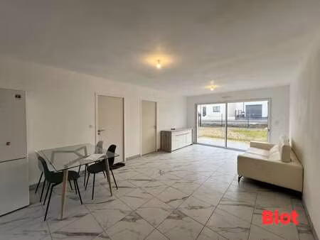 location maison à châteaubourg (35220) : à louer / 79m² châteaubourg