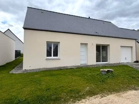 location maison à saint-méen-le-grand (35290) : à louer / 90m² saint-méen-le-grand