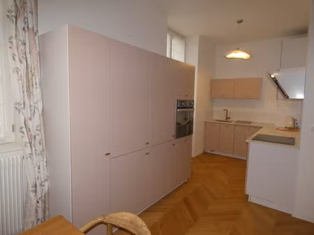 beaune proche centre ville t2 meuble en rdc