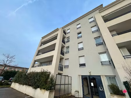appartement meublé 3 pièces - meyzieu centre