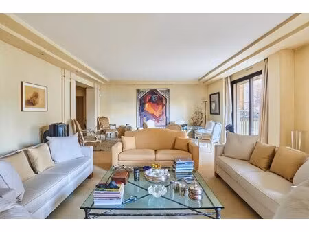 paris xvième - place victor hugo