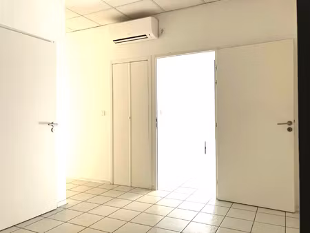 bureaux 58m2 climatisation centre ville proche halles