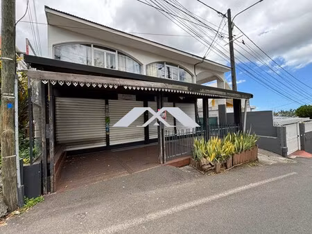 local commercial 70 m² centre-ville du tampon