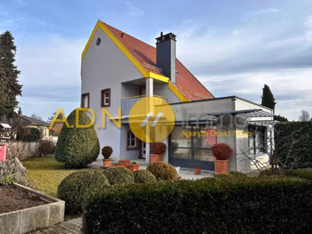 maison familiale idéalement située