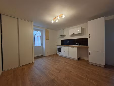 saint-jean-de-trézy  maison 3 pièces avec terrasse  52 23 m² habitables