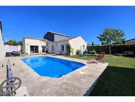 maison 5 chambres et piscine orientée sud à saint médard d'aunis