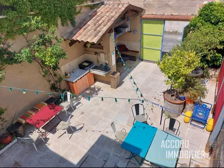 puisserguier ensemble immobilier avec gîte aux normes erp